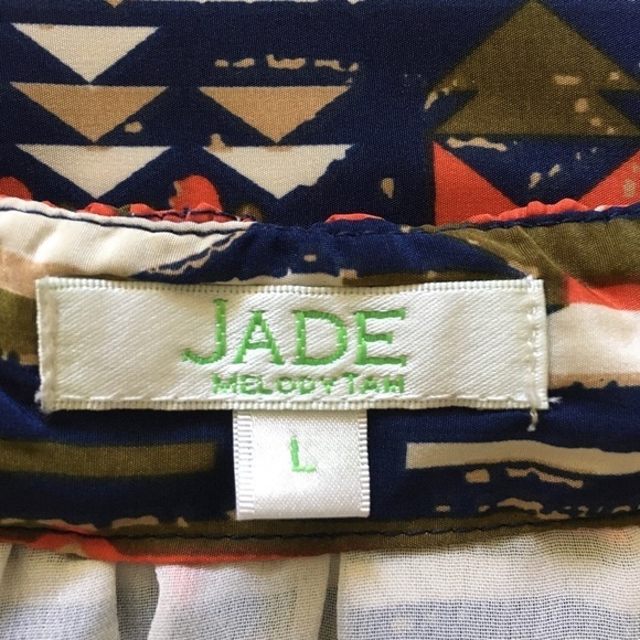 JADE Melody Tan Geometric Print Sleeveless Top Chain Detail - Picture 6 of 11